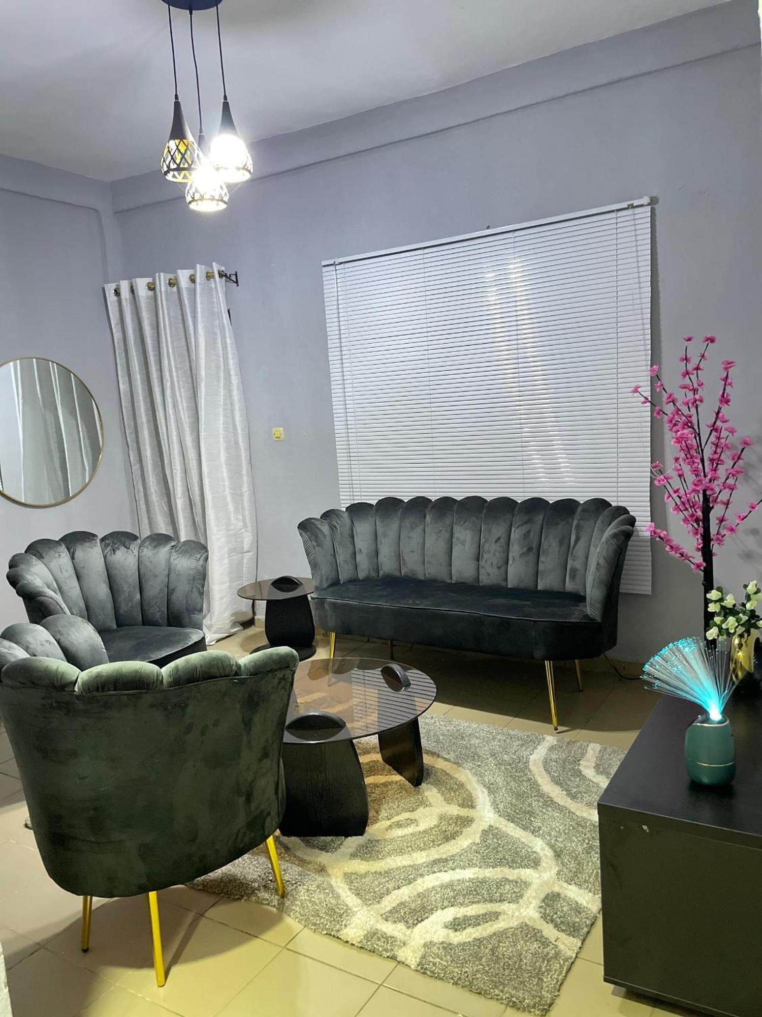 Ecolinkshouse Villa Yaounde Bagian luar foto